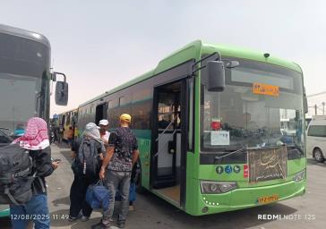 خدمات دهی ناوگان اتوبوسرانی تبریز در گرمای ۴۷ درجه ای شهر مرزی مهران به زائرین اربعین حسینی