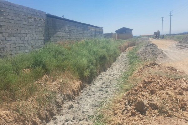 تداوم اجرای کانال سنگی ۳۵ متری صنعتگران