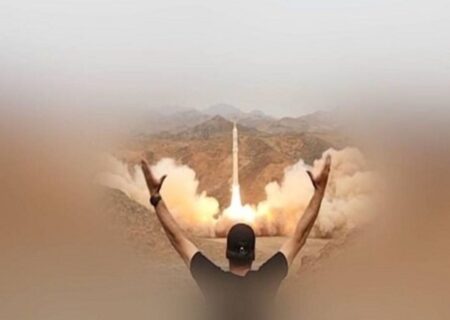 حمله سپاه به ناو هواپیمابر و یک ناوشکن ارتش کودک‌کش آمریکا