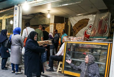 مردم و نانوایی‌ها، هر دو ناراضی!