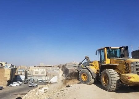 تملک و تخریب ۱۰۰ ملک مسکونی در مسیرگشایی امتداد ۴۵ متری انقلاب