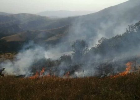 وقوع آتش‌سوزی در ۵ نقطه از مراتع آذربایجان‌شرقی