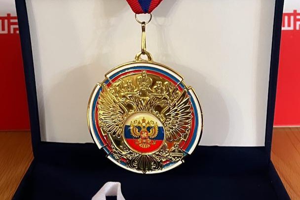 کسب مدال طلا و دیپلم افتخار فدراسیون بین‌المللی علوم و فناوری روسیه توسط مخترع تبریزی