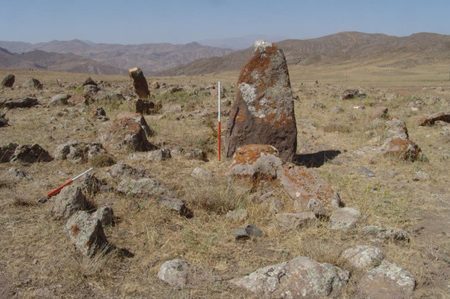 شناسایی ۳۱ محوطه تاریخی در خاروانا/ کشف ۶۷ محوطه باستانی طی ۴ ماه