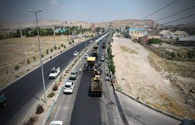 آسفالت‌ریزی ۱۲۷۴۰ تنی در ۵۸ محله و معبر شهری تبریز طی هفته آخر تیرماه