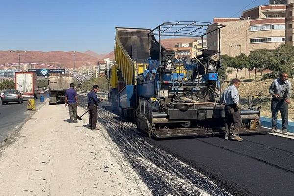 اجرای آسفالت اساسی باند شمالی اتوبان پاسداران