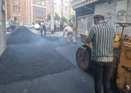 توزیع ۴۷۴ تن آسفالت طی هفته گذشته در معابر بافت مرکزی شهر