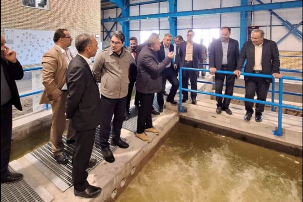 خاروانا همچنان در حاشیه!
