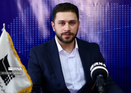 در برابر صهیونیست ها ذره ای کوتاه نخواهیم آمد