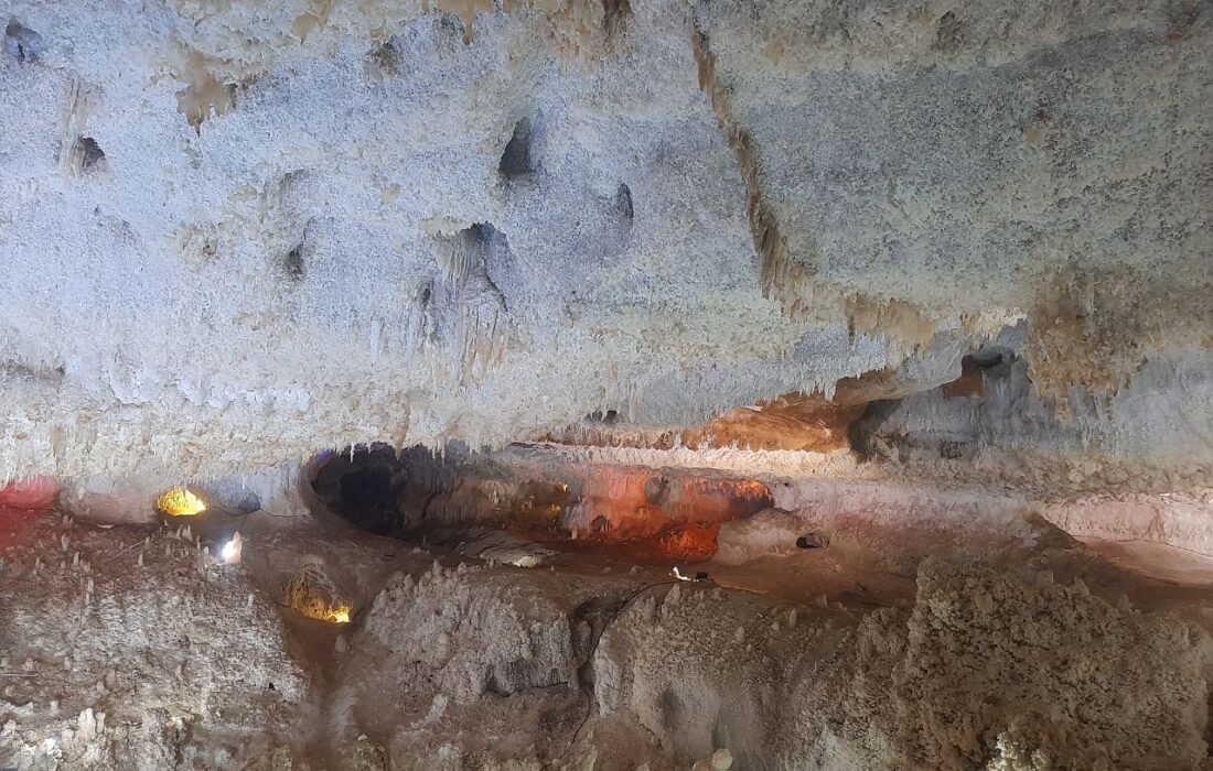 غار آهکی مرموز کتله‌خور