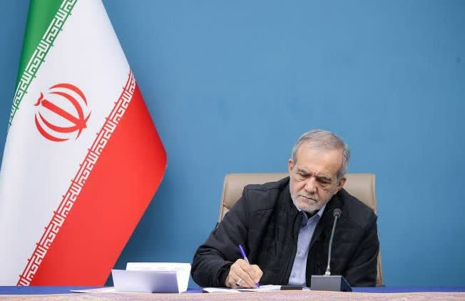 همه افتخار این پیروزی تاریخی به ملت بزرگ و تمدن‌ساز ایران اختصاص دارد