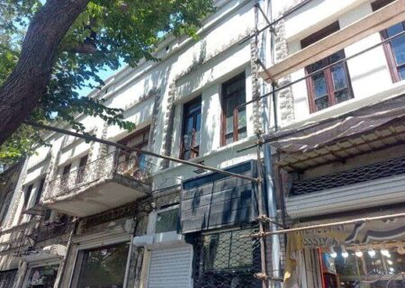 مرمت جداره‌های تاریخی میدان ساعت آغاز شد