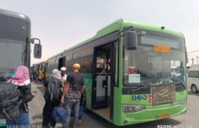 خدمات دهی ناوگان اتوبوسرانی تبریز در گرمای ۴۷ درجه ای شهر مرزی مهران به زائرین اربعین حسینی