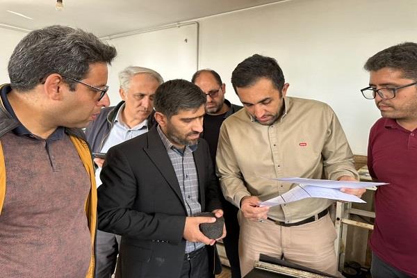 بازدید نظارتی عضو شورای شهر از مرکز تولید آسفالت سازمان عمران شهرداری تبریز