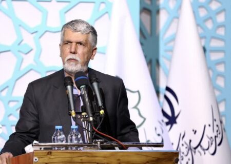 ایران همزاد شعر است و شهریار استمرار شاعرانگی ملت ایران