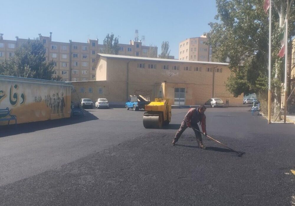 آسفالت ریزی ۷۲۸ تنی در معابر شهرداری منطقه ۲ در طول هفته گذشته