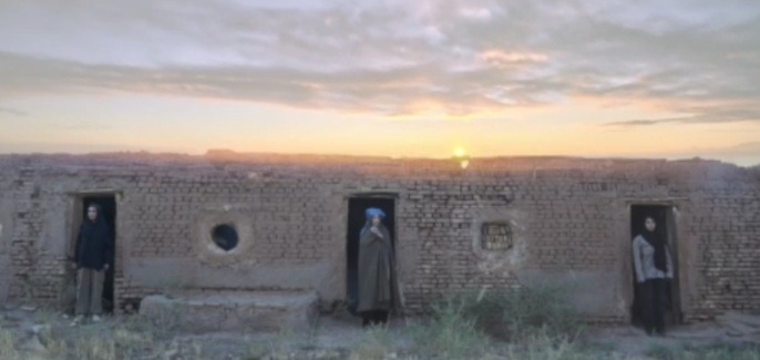 «اوشاق»؛ کؤچن قادینلارا گؤره تۆرکجه تئاتر تبریزین مقبلی پلاتو صحنه‌سینده + فیلم