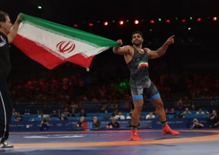 طلای ناب ساروی؛ رقص پرچم ایران در زاگرب