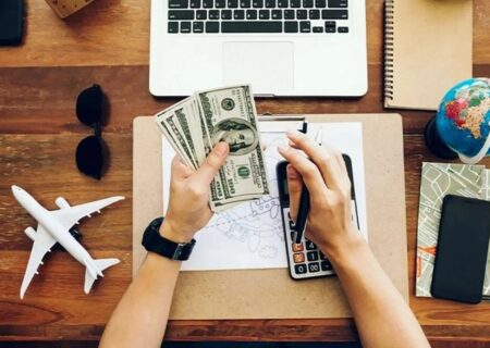 دلار مسافرتی ۱۰۱ هزار تومان شد