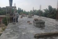 احداث سالن ورزشی اسکوواش توسط شهرداری منطقه ۲ در مرحله احداث سقف طبقه اول