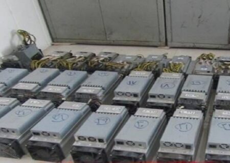 کشف ۳۸۵ ماینر قاچاق از انبار یک کارخانه