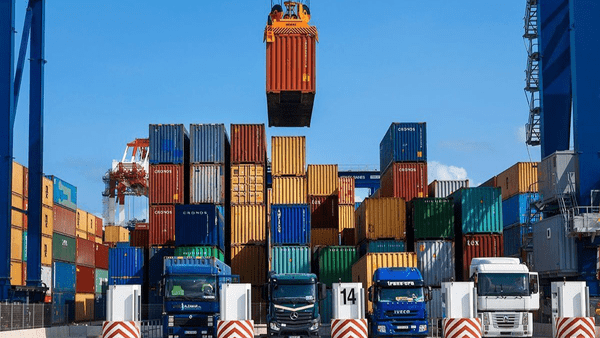 ۹۰درصد گره‌های گمرک، فراتر از قانون!