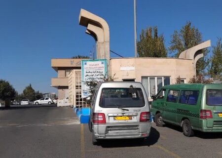 خدمات دهی سازمان تاکسیرانی تبریز به دانشجویان با بهره‌گیری از تاکسی های ون