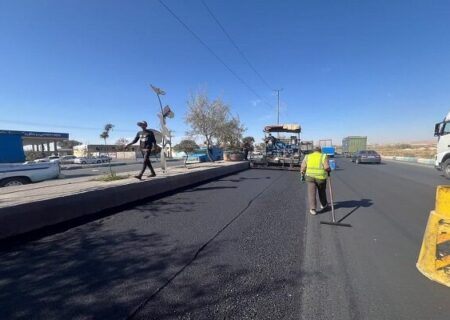 توزیع بالغ بر ۲۷۸۴ تن آسفالت در معابر غرب و شمالغرب تبریز
