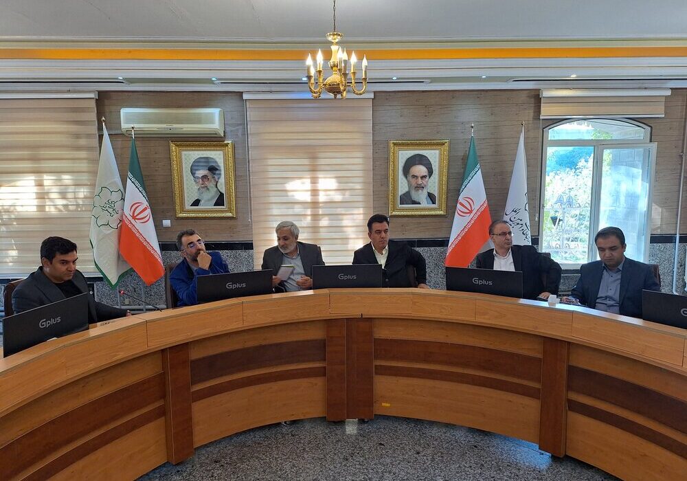 فیبر نوری ۴۱۰ کیلومتری تبریز قابل بهره برداری شد / بهره‌برداری برنامه ۸۲۰ کیلومتری تا آبان سال آینده