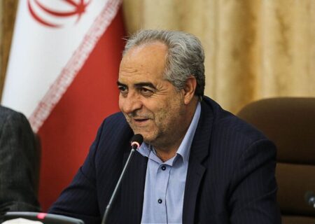 پیگیر اجرای سریع طرح‌های توسعه‌ای مس و تکمیل زنجیره ارزش صنعت فولاد در استان هستیم