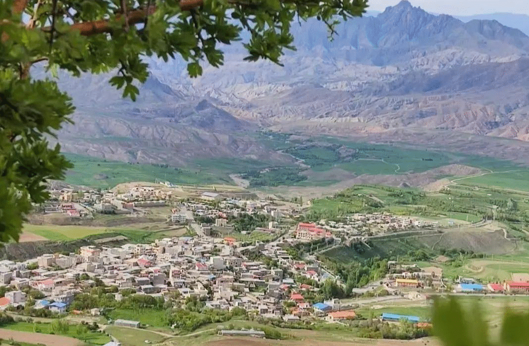 «خاروانا» سؤزو نه آنلام‌دا دیر؟