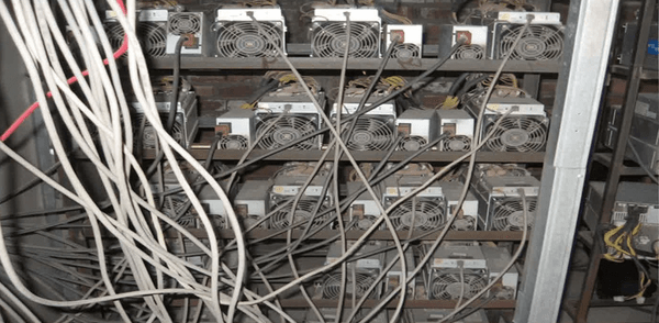 خاموشی ۱۸ دستگاه ماینر غیرمجاز در مراغه