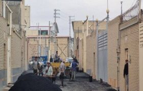 اجرای عملیات زیرسازی و آسفالت ریزی کوی صنعتی تلاش