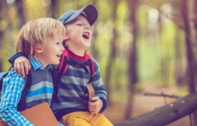 فرزندانتان را در یافتن دوستان خوب همراهی کنید