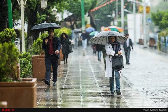 بارش باران در آذربایجان‌های شرقی و غربی و غرب سواحل خزر