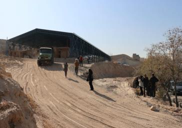 سالن ورزشی بلوار طوبی در مرحله اجرای دیواره ها