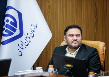 اشتغال بازنشستگان در تاکسی‌ های اینترنتی بدون نگرانی از قطع مستمری پس از مصوبه مجلس