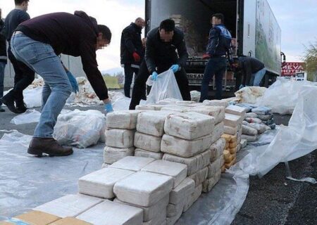 کشف باند بین‌المللی مواد مخدر با همکاری قضایی ایران و ترکیه