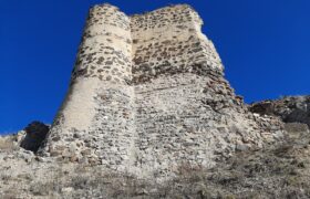 آغجاقلعه؛ روایت خاموش تاریخ قرهداغ