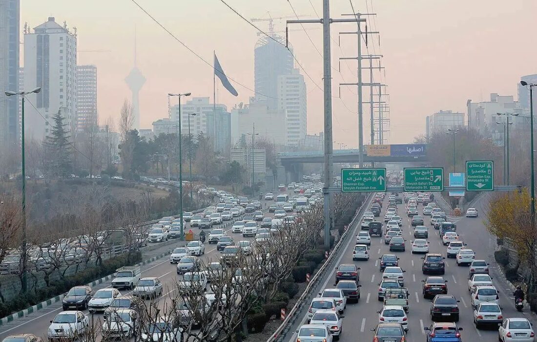 تداوم آلودگی هوا در کلانشهرها و احتمال بارش خفیف