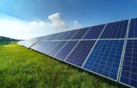 آذربایجان شرقی پیشگام توسعه نیروگاه‌های خورشیدی در بخش صنعت