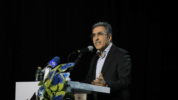 رئیس کمیسیون صنایع مجلس: مسؤولان به‌جای تشویق، صادرکنندگان را تنبیه می‌کنند