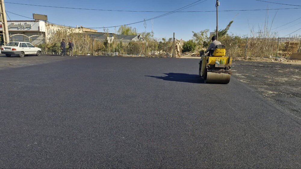 اجرای عملیات زیرسازی و آسفالت جنب پلیس راه تبریز – صوفیان