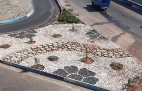 اتمام پروژه سنگ چینی‌ تزئینی زیر پل میدان فهمیده تبریز