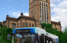 تحویل ۱۴۹ دستگاه اتوبوس جدید تا پایان سال/ برنامه ریزی برای خرید ۲۵ دستگاه اتوبوس برقی با ۶۰۰ میلیارد تومان اعتبار