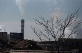 «توقف مازوت‌سوزی در تبریز و بناب؛ تداوم آتش‌سوزی نمنق»