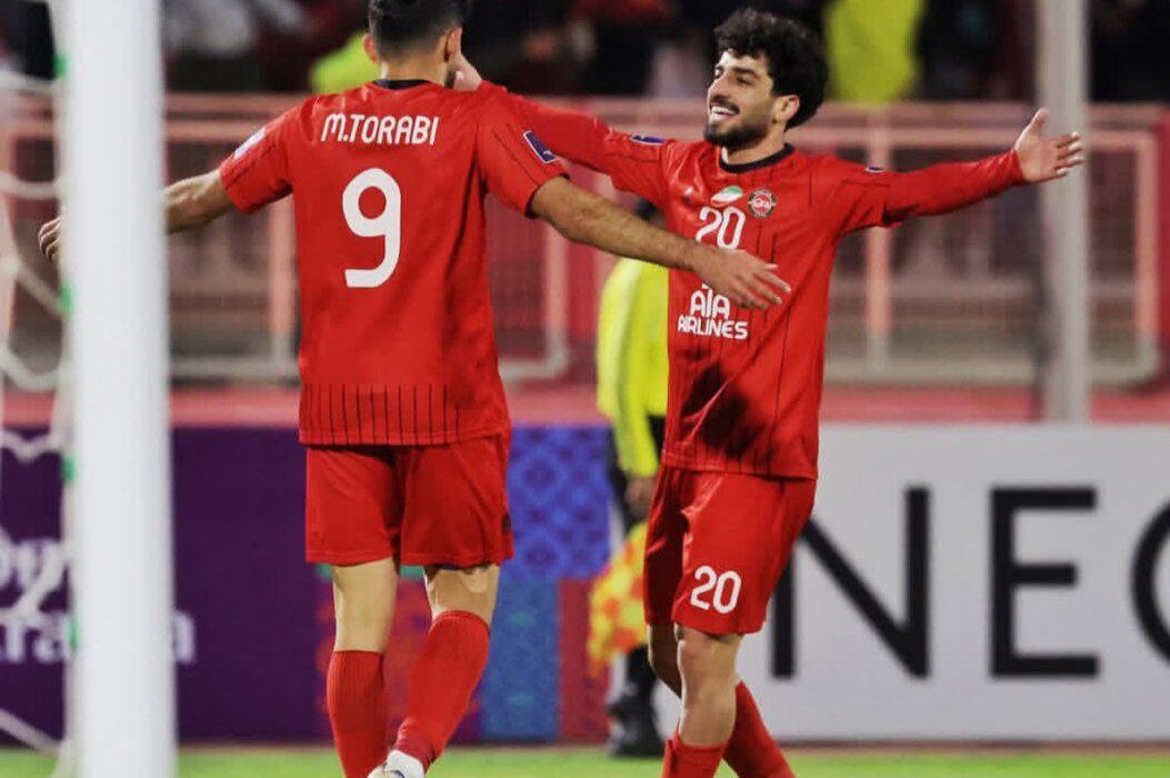 دومین برد متوالی تراکتور با درخشش بیرو؛ پرشورها نیمی از راه صعود را طی کردند