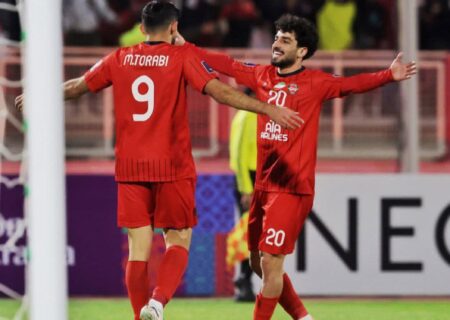 دومین برد متوالی تراکتور با درخشش بیرو؛ پرشورها نیمی از راه صعود را طی کردند