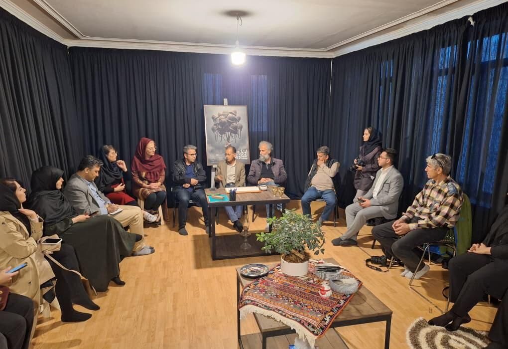 نمایش «اولولَری قویلایین» از ۱۵ آبان در تبریز روی صحنه میرود