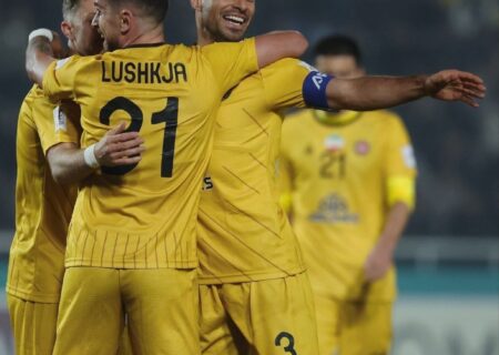 قدرتنمایی هیولای سرخ در بین غول های متمول آسیا